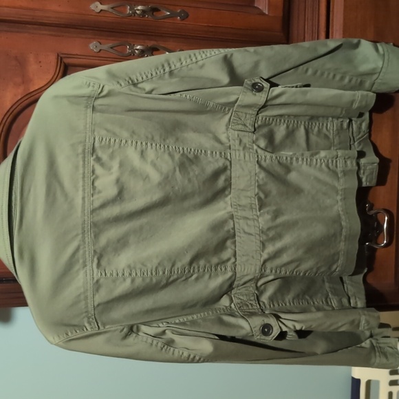 Blazer - Picture 3 of 4